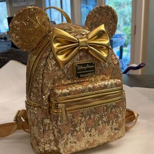 Loungefly Gold Sequin Backpack with Bow Disney parks
NWT